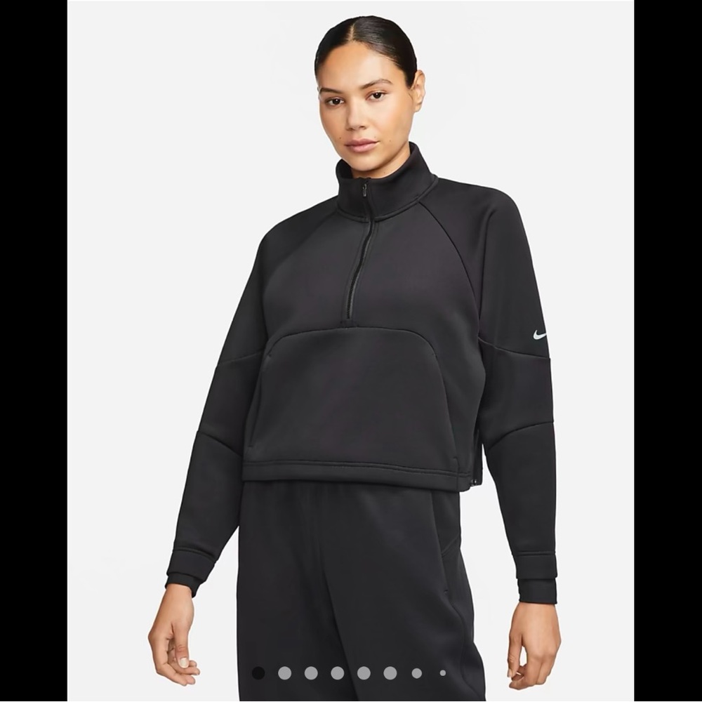 Nike Women’s Dri Fit Prima 1/2 zip training top NWT